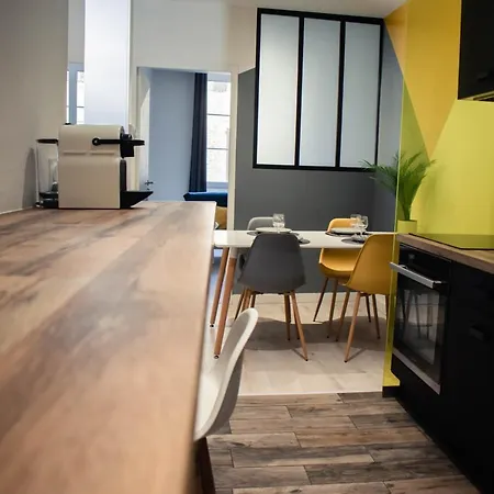 شقة New- Hyper-centre, Proche Commerces بو